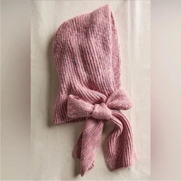 Free People Accessories - FREE PEOPLE FOXY HOOD SCARF🪻💗🦋🐇✨🧺